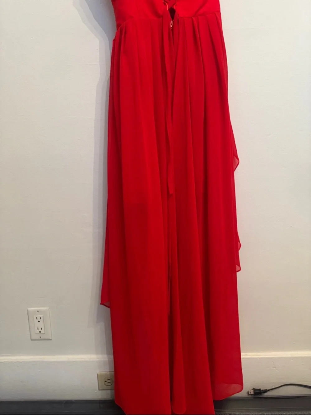 Red One-Shoulder Ruffled Evening Dress - Picture 8 of 8